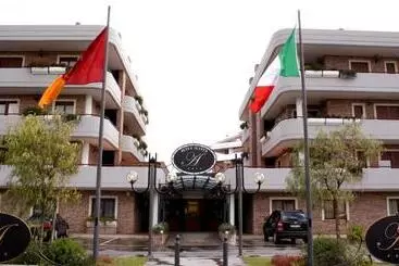 בית מלון כפרי Altea Suites