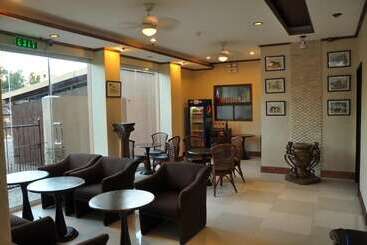 Hotel Reddoorz Near Landers Superstore Cebu City