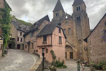 تختخواب و صبحانه Chateau De Balsac