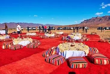 Hotelli La Perle Traditionnelle Du Sud