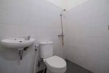 Urbanview Hotel Stariez Karawaci Tangerang By Reddoorz