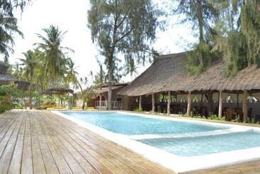 هتل Mem Luxury Apartments And