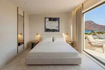 Alianthos Estate Resort