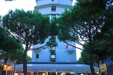 בית מלון כפרי President