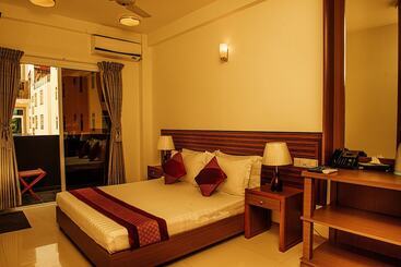 پانسیون Hs Miracle Grand