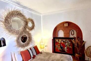 Riad Lauriers Blancs