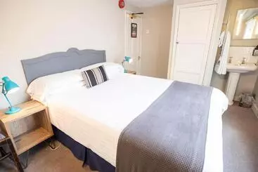 فندق Tower House Guest House