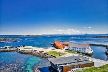 Finnøy Bryggehotell   By Classic Norway Hotels