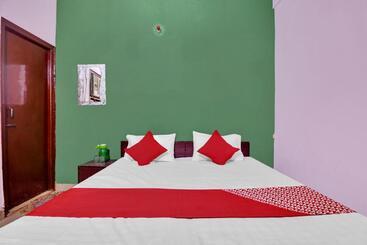 בית מלון כפרי Spot On Relax Inn