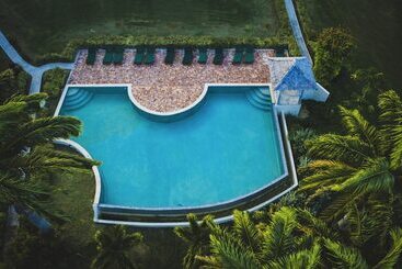 ホテル Residences At Nonsuch Bay Antigua