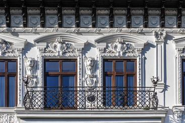 هاستل Holt Old Town Suites