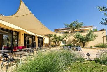 Hotel Clos Saint Michel Resort & Spa