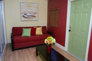 Majatalo Jubilee Gardens Freeport