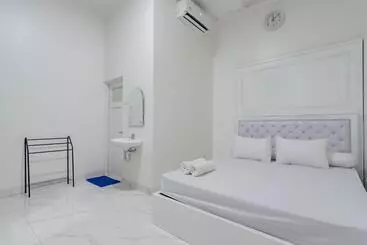 Hotel Family Homestay Syariah Cirebon Mitra Reddoorz