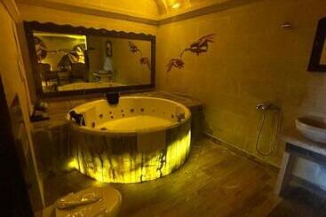 호텔 Heritage Cave Inn