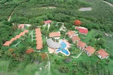 Hotelli Nandel Beach Resort