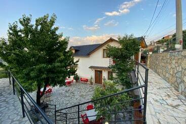 بنسيون Bixhaku Guesthouse