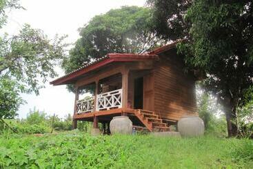 Hostel Don Som Riverside Guesthouse