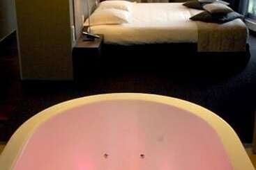 בית מלון כפרי Le Castel