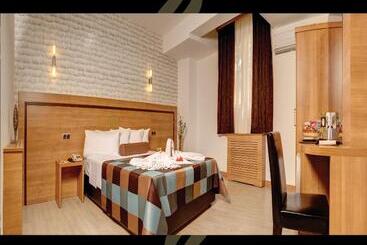 هتل Susuzlu Seckin