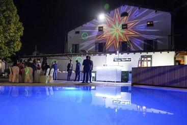 هتل Taverna Napoleone