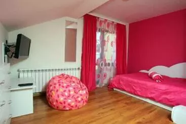 Majatalo Guest House Arima