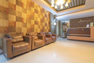 בית מלון כפרי Reddoorz Plus Near Sepinggan Airport 3 Balikpapan