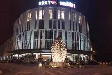 ホテル Roxy  Serian