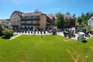 Hotelli Waldviertler Hof