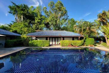 Hotel Satva Samui Yoga And Wellness Resort