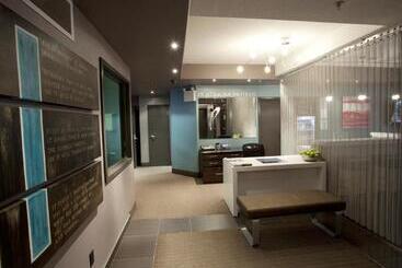 בית מלון כפרי Baymont By Wyndham Fort Mcmurray