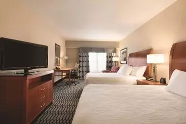 فندق Hilton Garden Inn Akron Canton Airport