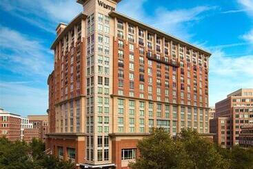 هتل The Westin Alexandria Old Town
