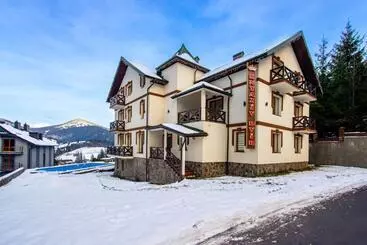 Hotelli князів двір