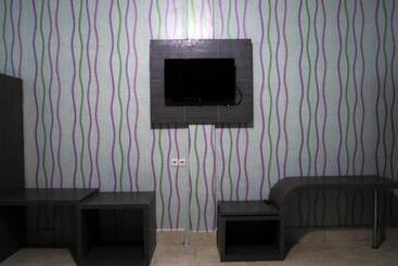 酒店 Reddoorz @ Pasangkayu Mamuju Utara