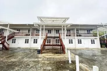 Hotelli Oyo 90329 Bridge House Homestay