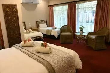 ペンション Luxury Family En Suite @ 4 Star Guest House
