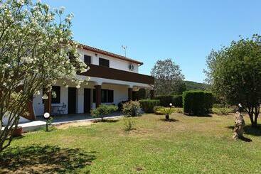 هتل Agriturismo Baratz