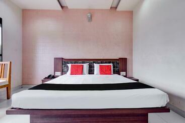 Hotel Capital O 81519  Vrundawan Garden