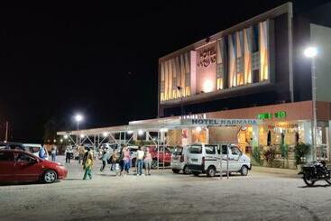 Hotel Narmada And Guest House