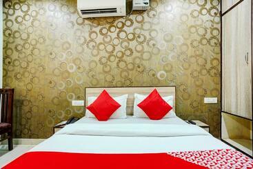 ホテル Oyo 81853  G Plaza