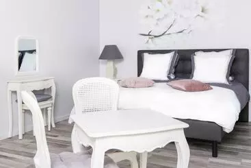 Bed and Breakfast L'attrap'rêves : Le Confort Hôtelier, La Convivialité En Plus