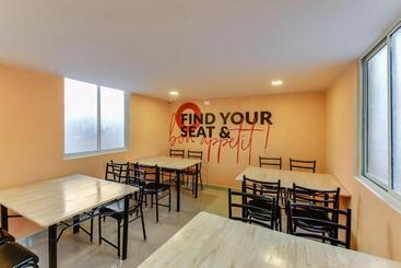 Hotell Collection O Vittala Comfort Near Ascendas Park Square Mall