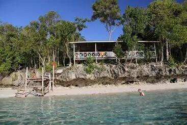 ペンション Maratua Guesthouse