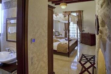 בית מלון כפרי Antica Dimora Suites