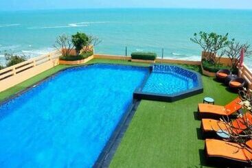 Hotel Furamaxclusive Sandara Hua Hin At Cha Am Beach