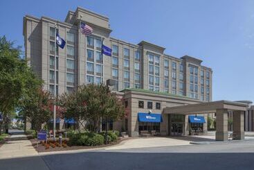 هتل Hilton Garden Inn Virginia Beach Town Center