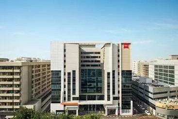 هتل Ibis Al Rigga