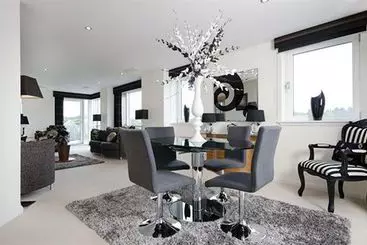 בית מלון כפרי Oakhill Apartments Edinburgh