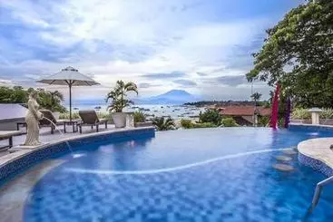 Lembongan Island Beach Villas